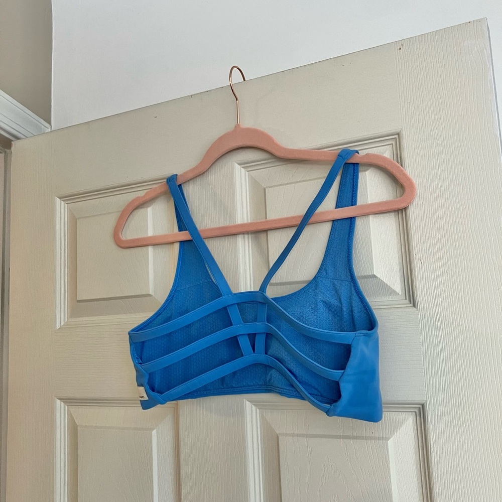 Vuori Yosemite Sports Bra, Small - Picture 4 of 5